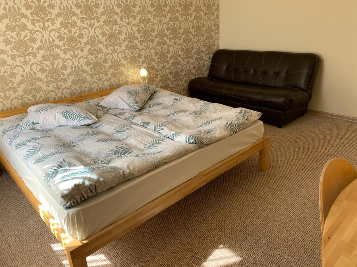 Hotel Katrina Cesis Bagian luar foto