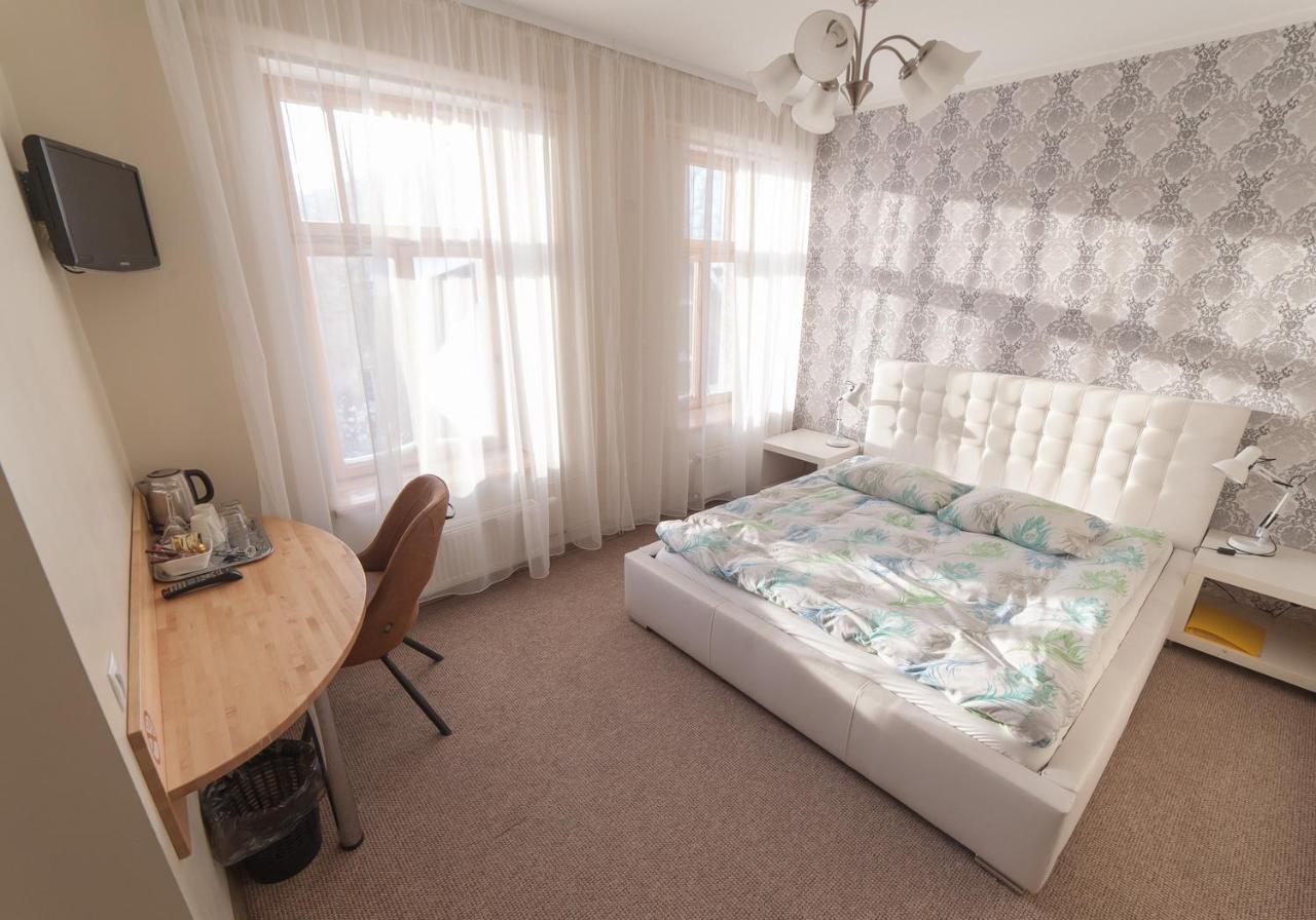 Hotel Katrina Cesis Bagian luar foto