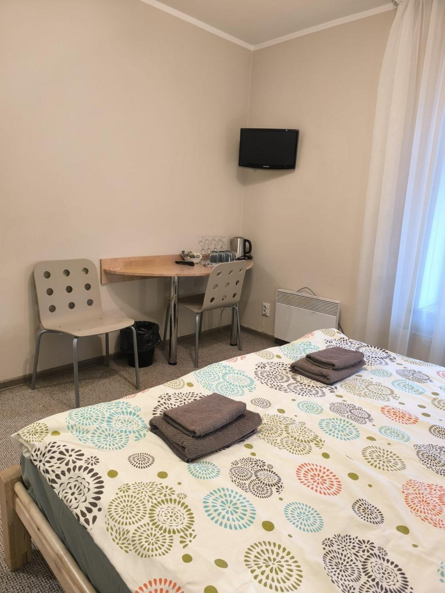 Hotel Katrina Cesis Bagian luar foto