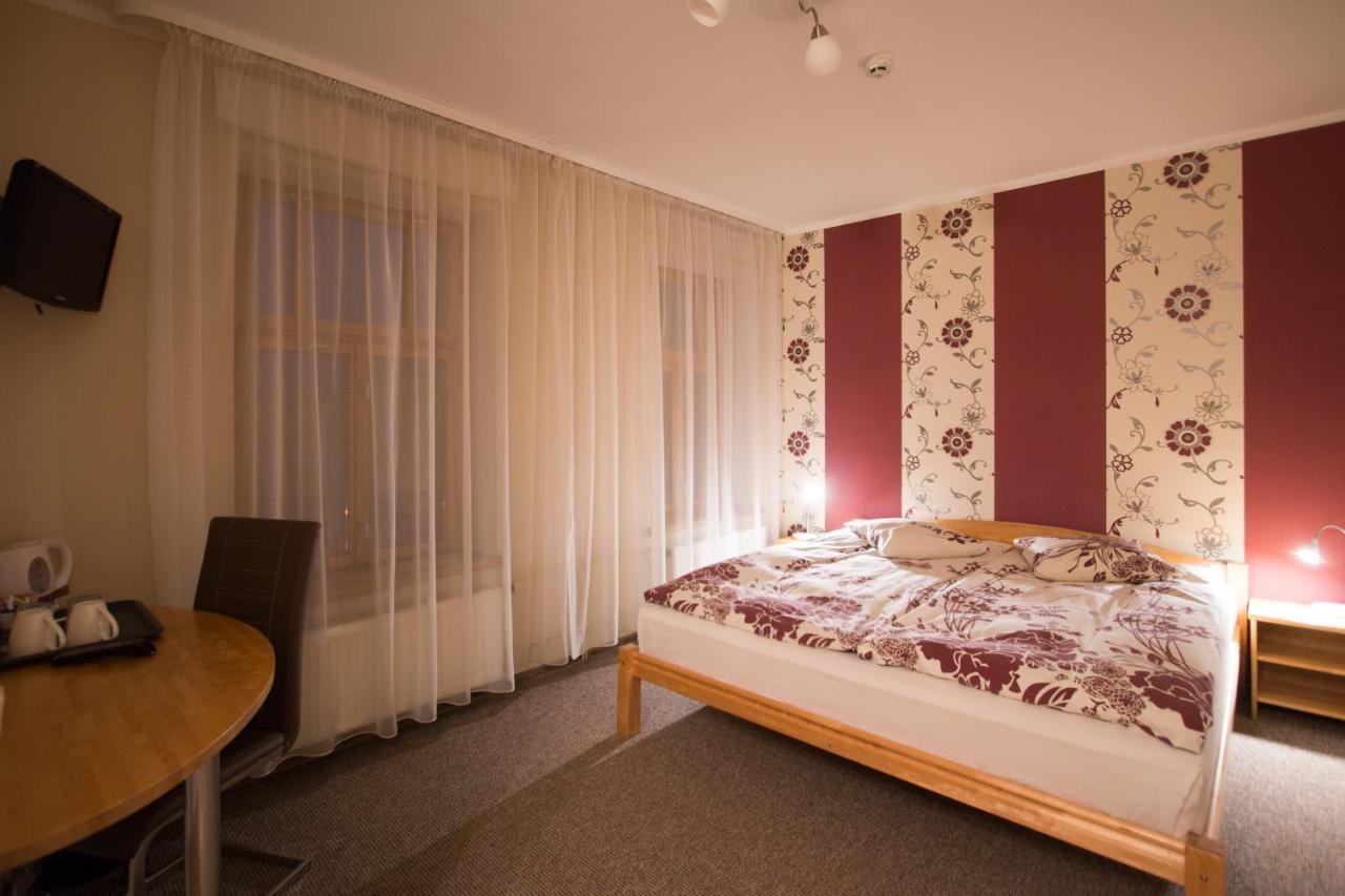 Hotel Katrina Cesis Bagian luar foto